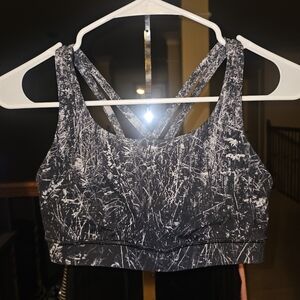 Lululemon Black and White Strappy Sports Bra Sz 8